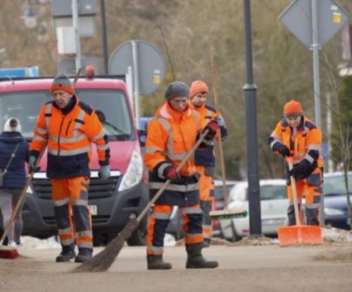 Wiosenne porządki na ulicach Giżycka