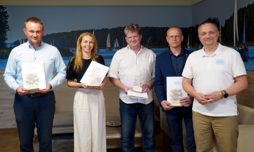 Laureaci Nagród Burmistrza odwiedzili Ratusz 
