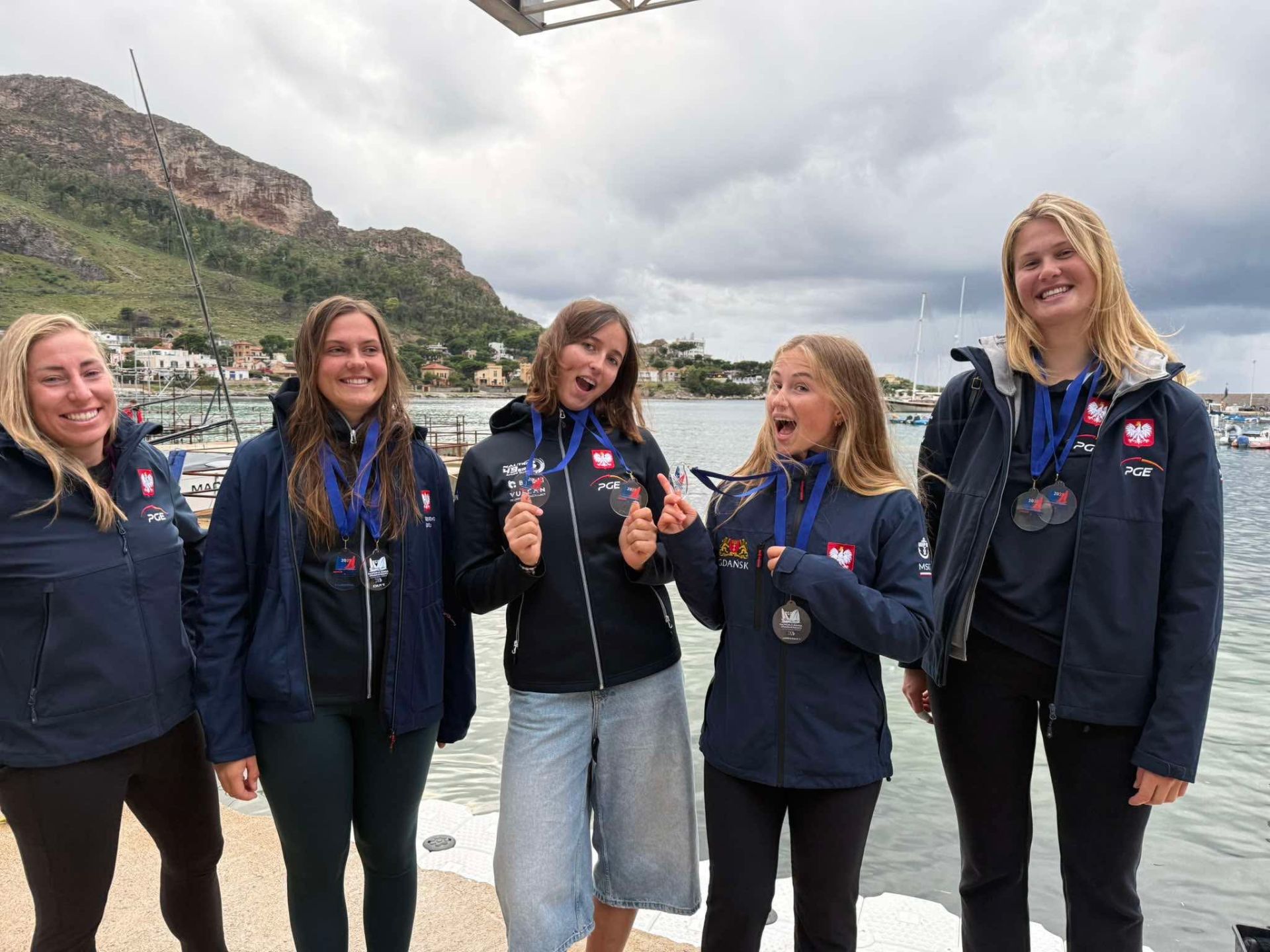 Mistrzowski team juniorek 49erFX